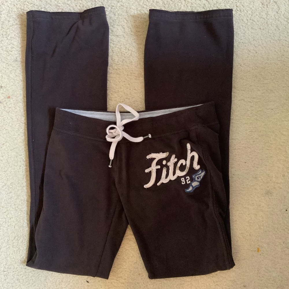 Size S or M stretch joggers